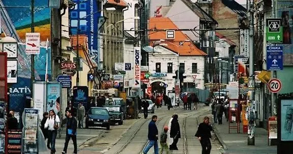 Living In The Center *